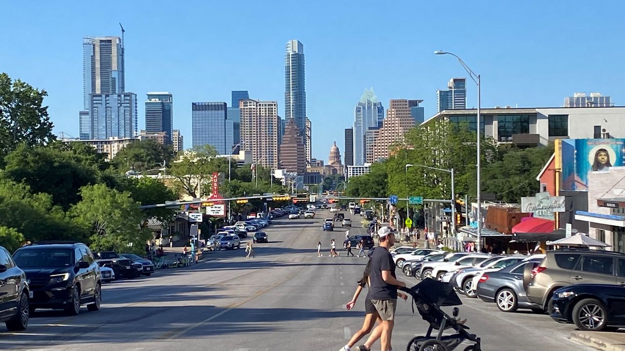 Explore the South Congress Avenue Scene