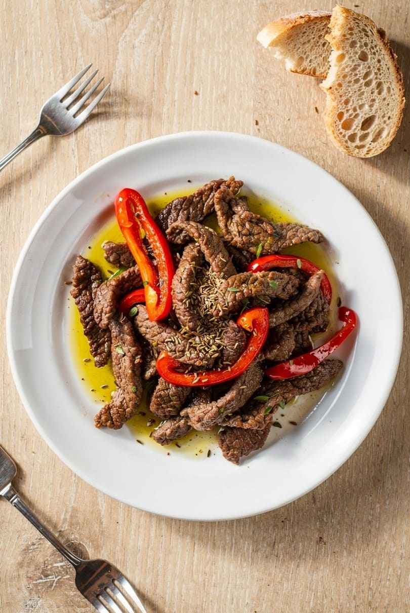 Carne Straccetti di Manzo al Cumino e Peperoni Rossi
