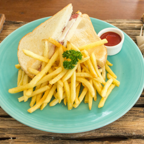 Mix Sandwich with fries