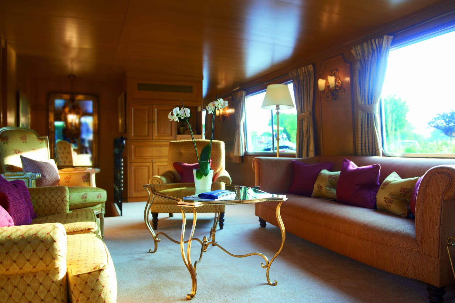 Amaryllis Belmond Barge Canal Cruise In Burgundy France Cruises