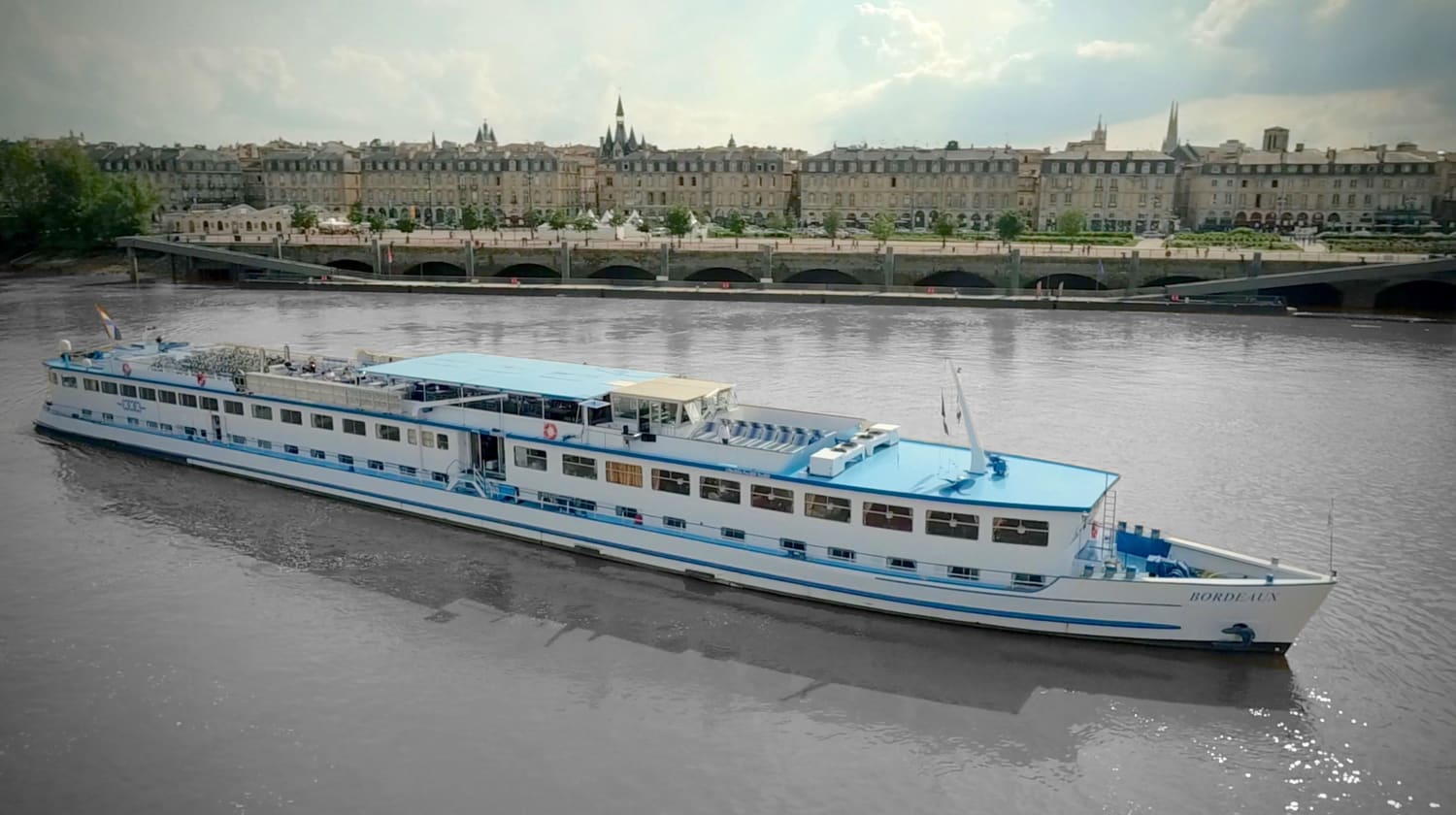 boat tours bordeaux france