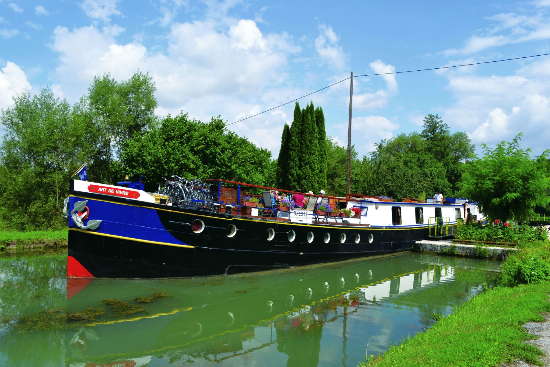 Hotel Barge L'Art De Vivre