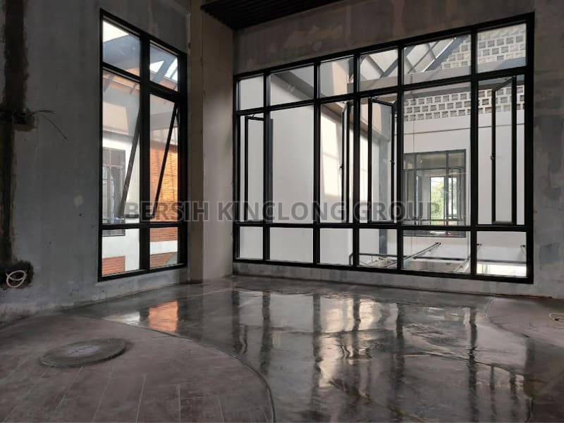 Acian semen sesudah dipoles — efek industrial glossy modern