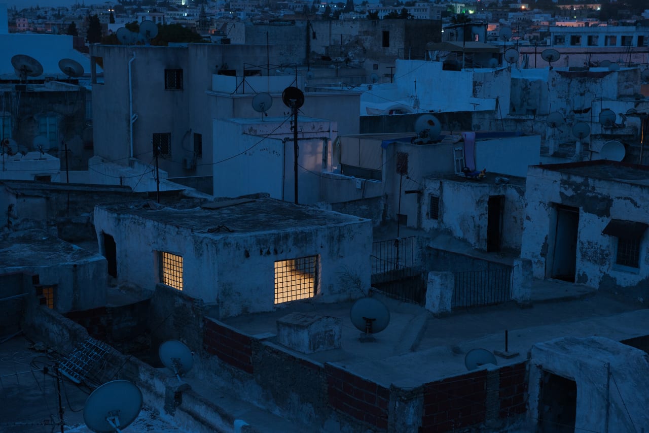 Aube sur la médina de Tunis, Axel Derriks