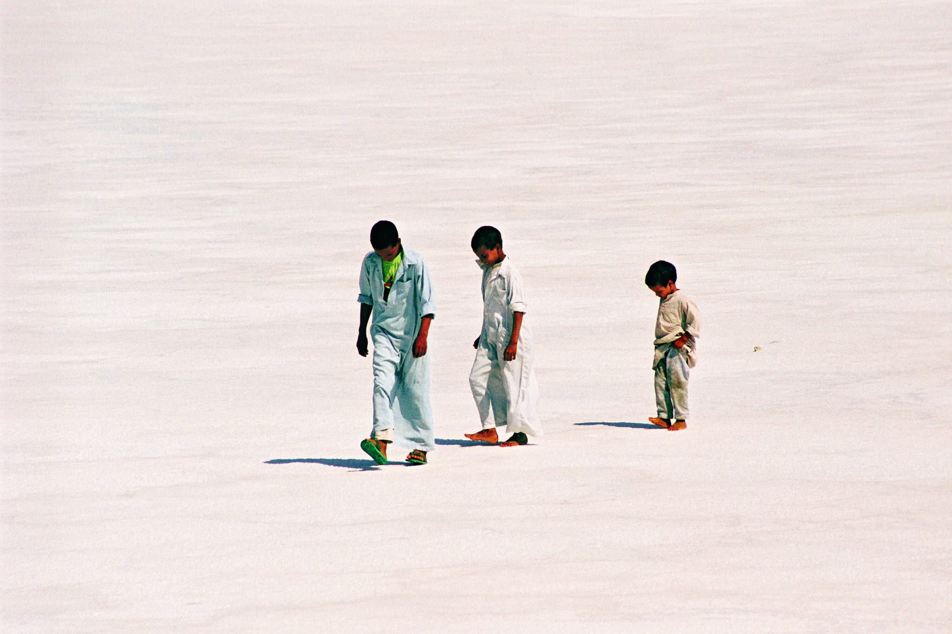 Trois frères, désert de sel, Siwa - Axel Derriks