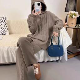 Two-Piece Knit Tracksuit 8