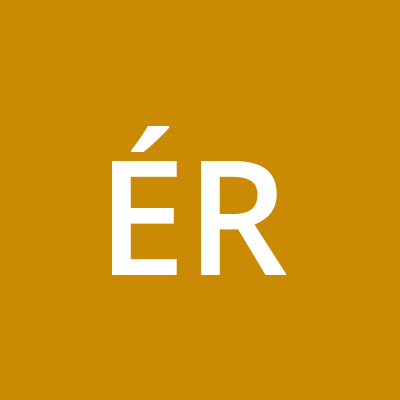 Émilie Roche, Électricienne du bâtiment — finitions et confort électrique