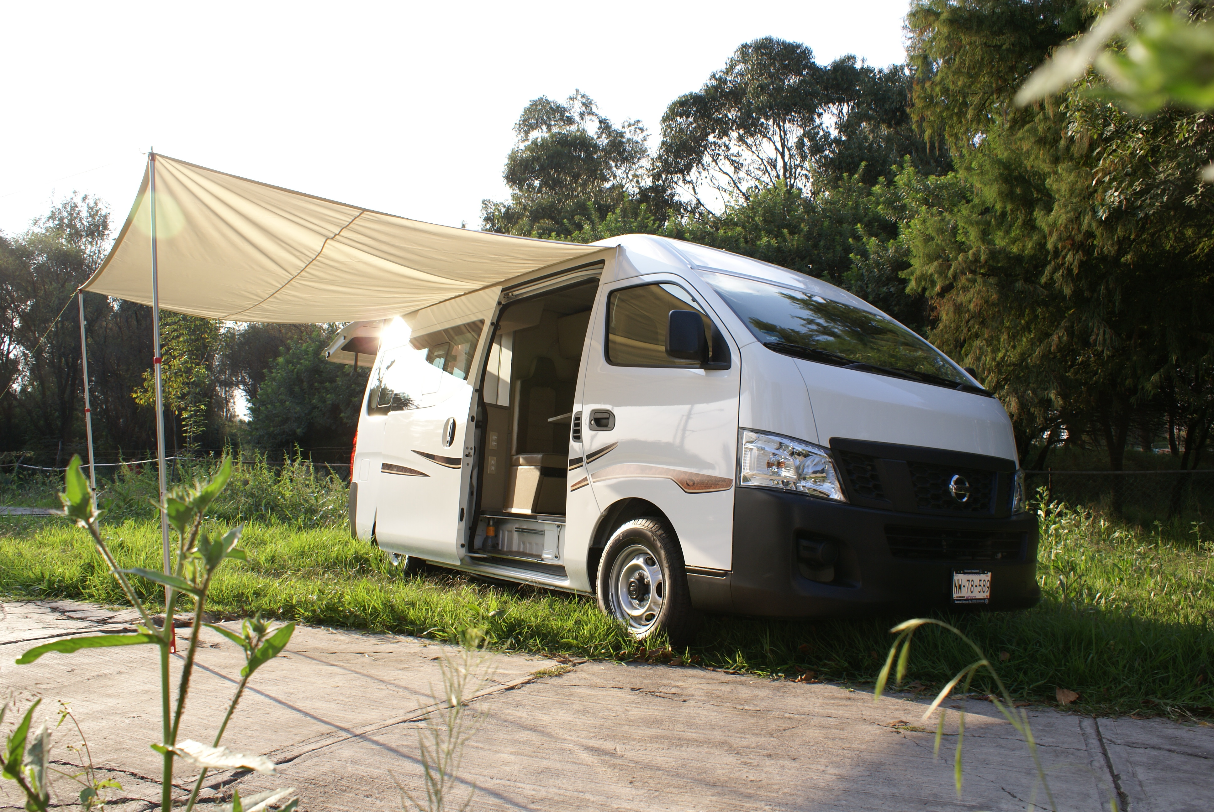 Nissan NV350 camper exterior