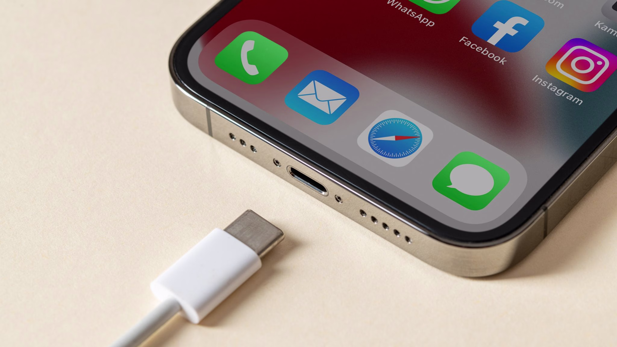 Cheap iPhone Chargers: Safe Savings or Risky Bet?