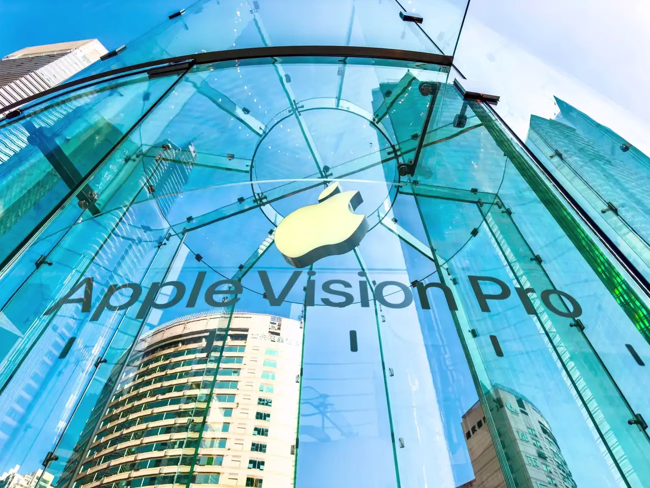 Apple Sues Former Engineer Over Alleged Vision Pro AR Data Theft to Snap