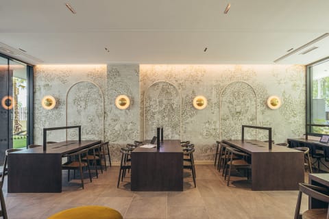 Gallery 16