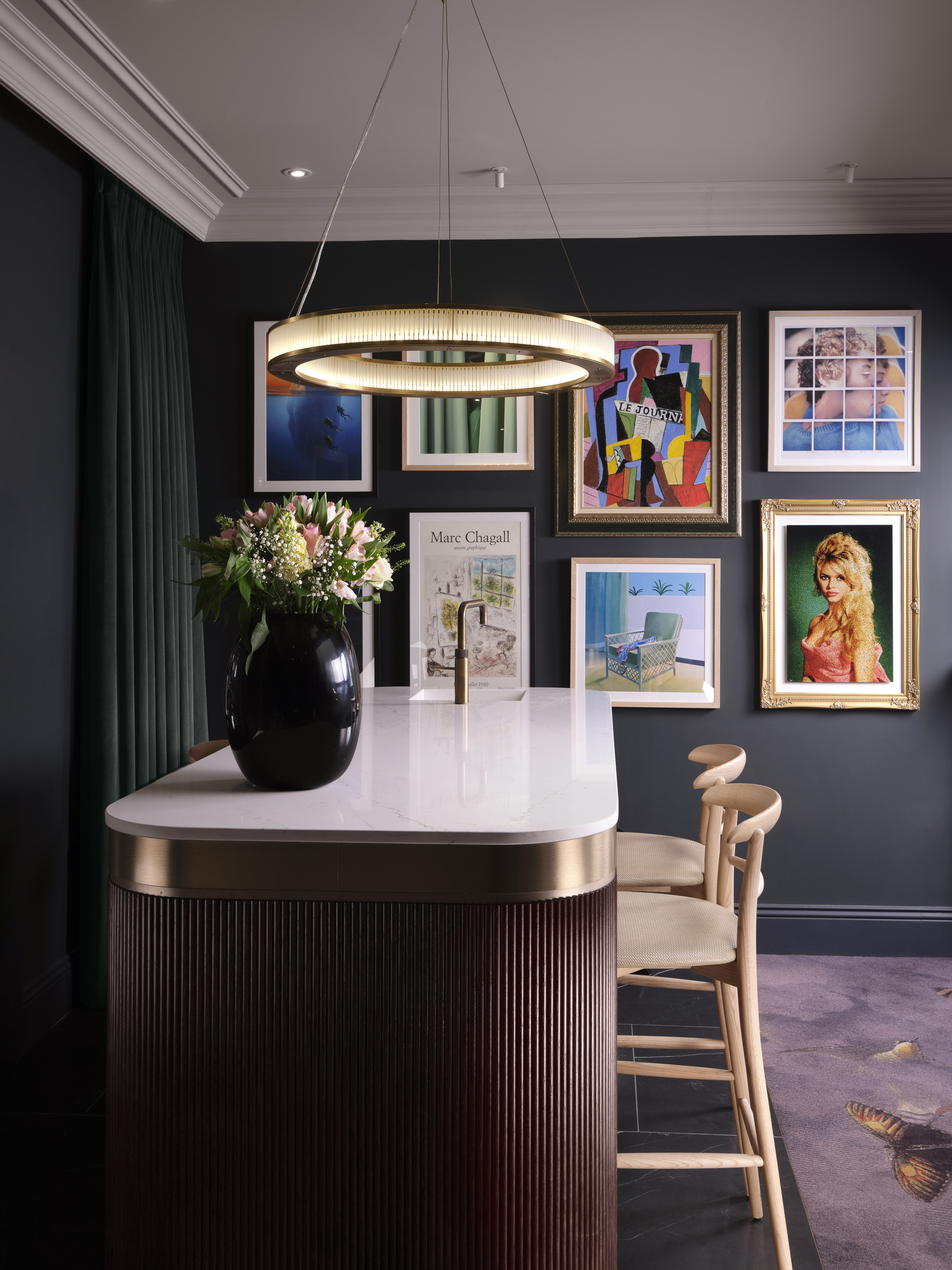 Gallery 19