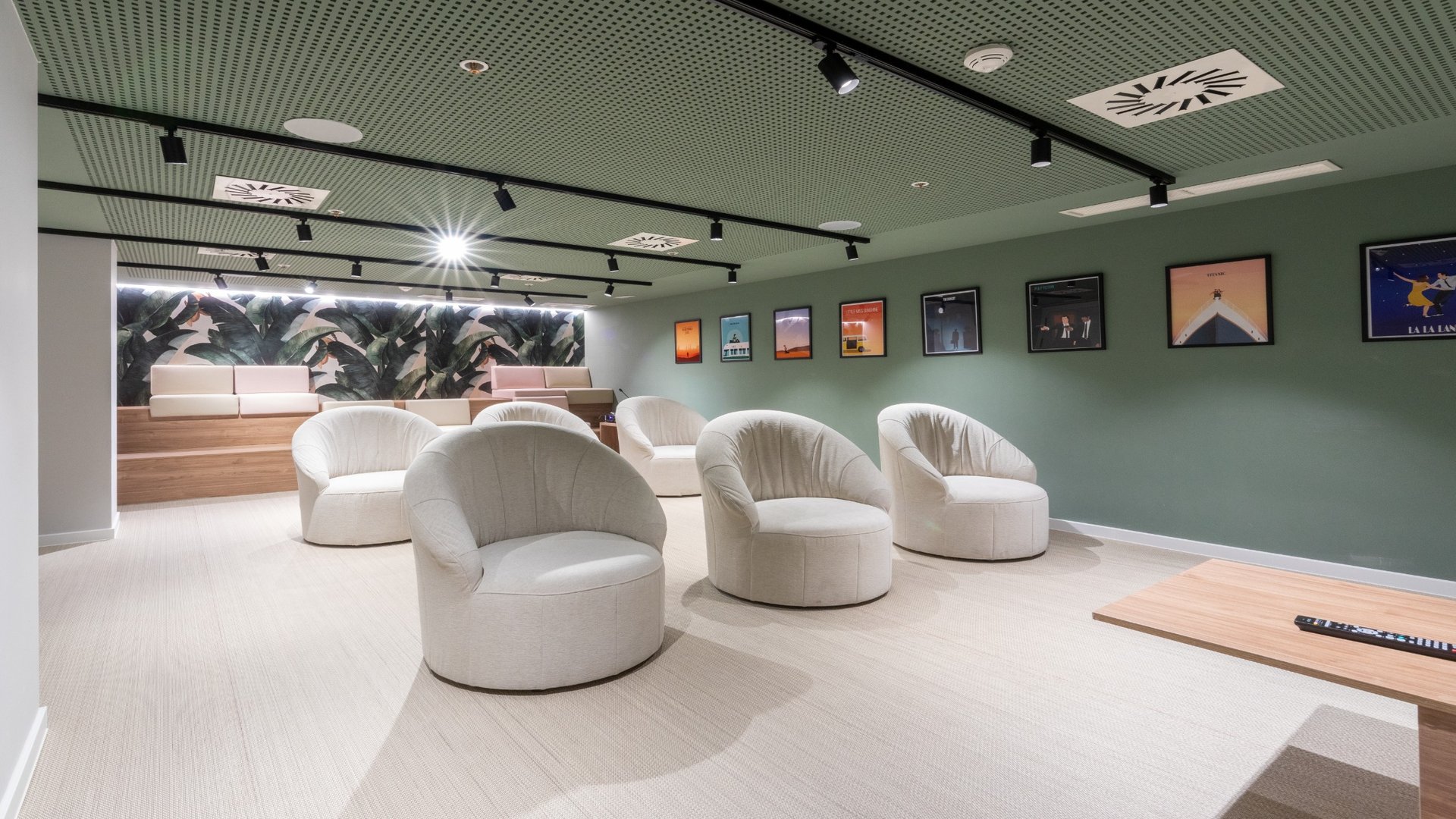 Gallery 13
