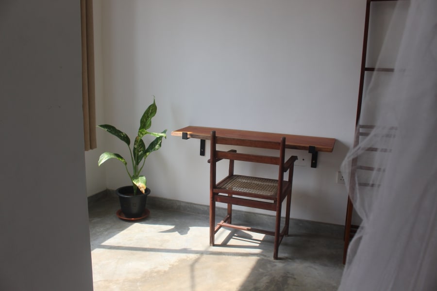 Room 03 Side Room interior