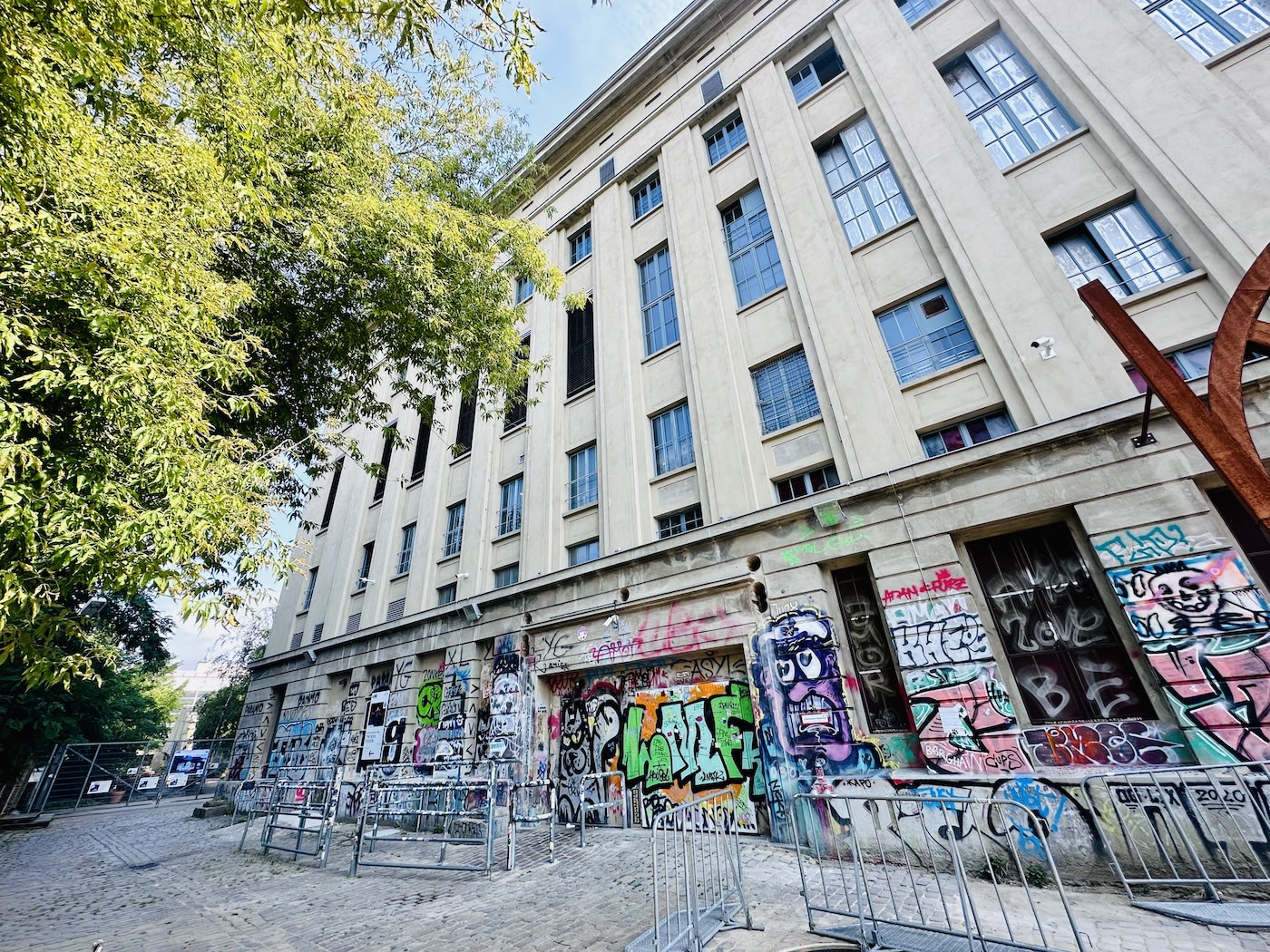 The Best Hotels Near Berghain (Berlin 🇩🇪)
