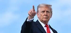 ട്രംപിന് കനത്ത തിരിച്ചടി; പകരച്ചുങ്കം ചുമത്താന്‍ അധികാരമില്ലെന്ന് യുഎസ് സുപ്രീം കോടതി