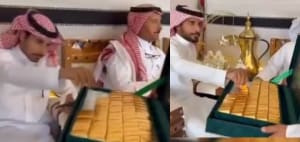 കല്ല്യാണത്തിന് വന്നവര്‍ക്ക് സമ്മാനമായി സ്വര്‍ണക്കട്ടി; സൗദി അറേബ്യയില്‍ നിന്നുള്ള വൈറല്‍ ദൃശ്യങ്ങള്‍