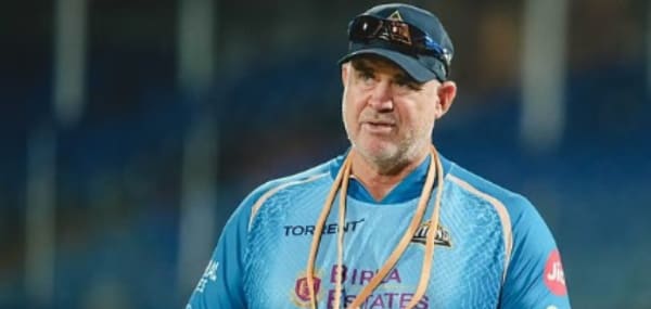 'പേരിലല്ല, പ്രകടനത്തിലാണ് കാര്യം'; മുംബൈക്കെതിരായ ദയനീയ തോൽ‌വിയിൽ പൊട്ടിത്തെറിച്ച് ഹെയ്ഡൻ