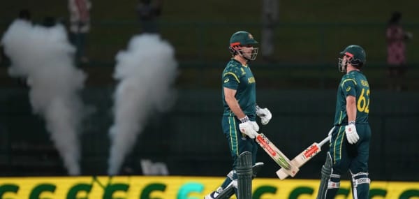 അപ്പൊ അറിയാഞ്ഞിട്ടല്ല അല്ലെ!; അവസാന ഗ്രൂപ്പ് പോരിൽ ഒമാനെ ഒമ്പത് വിക്കറ്റിന് തകർത്ത് ഓസ്‌ട്രേലിയ