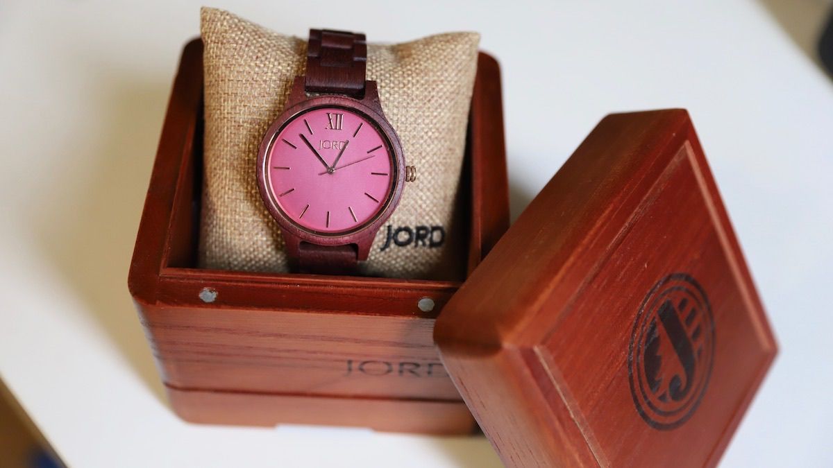 jord-wooden-watch