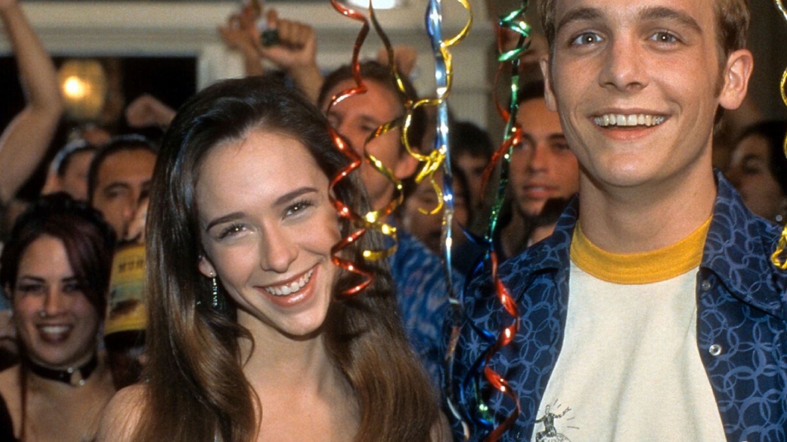 cant-hardly-wait-filmstill-1200x900-1.jpg Hero