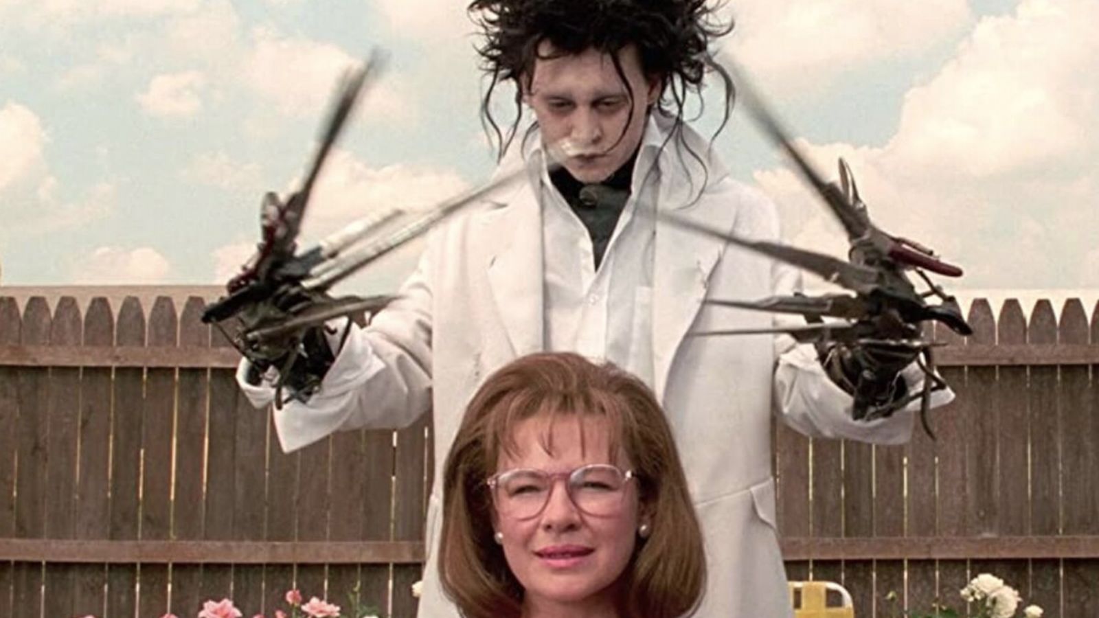 EdwardScissorhandsFilmStill_1200x900.jpg Hero