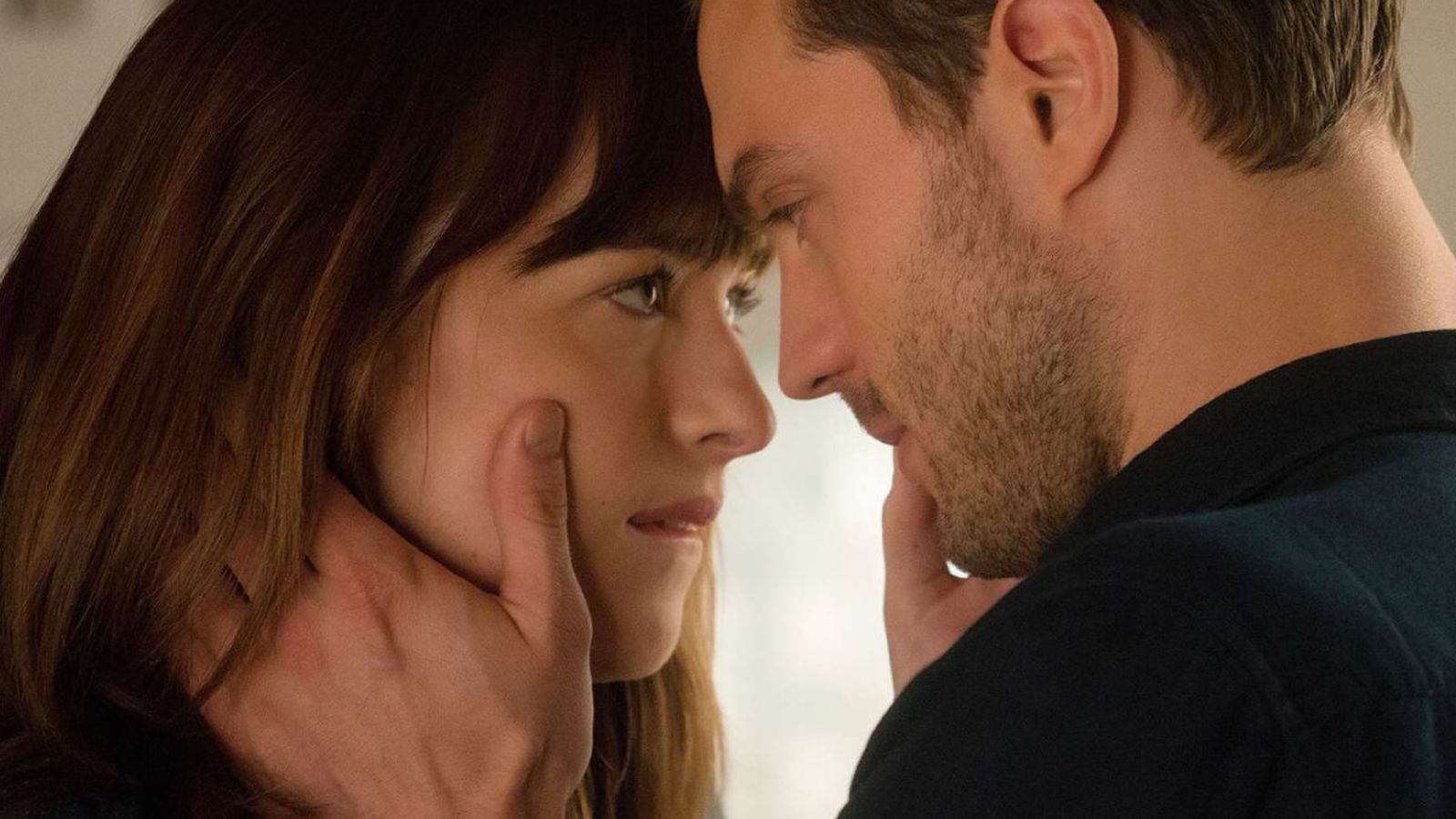 50-shades-of-grey-filmstill-1200x900.jpg Hero