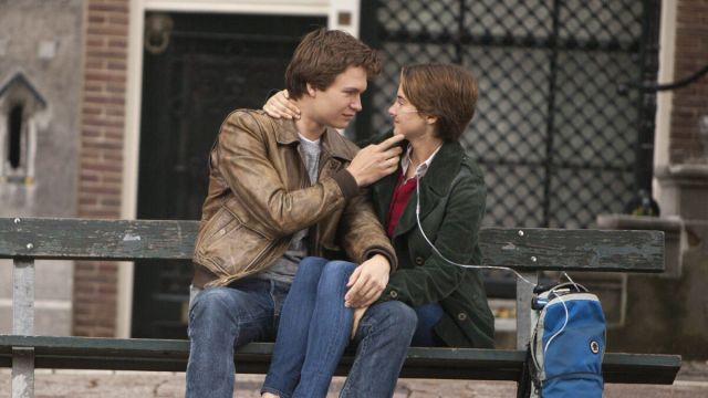 fault-in-our-stars-filmstill-1200x900.jpg