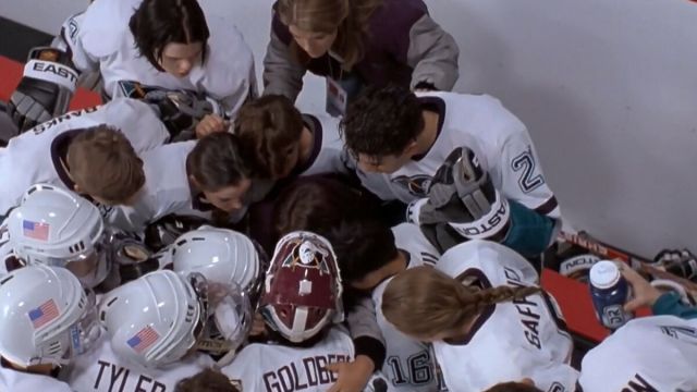 d2-the-mighty-ducks-filmstill-1200x900.jpg