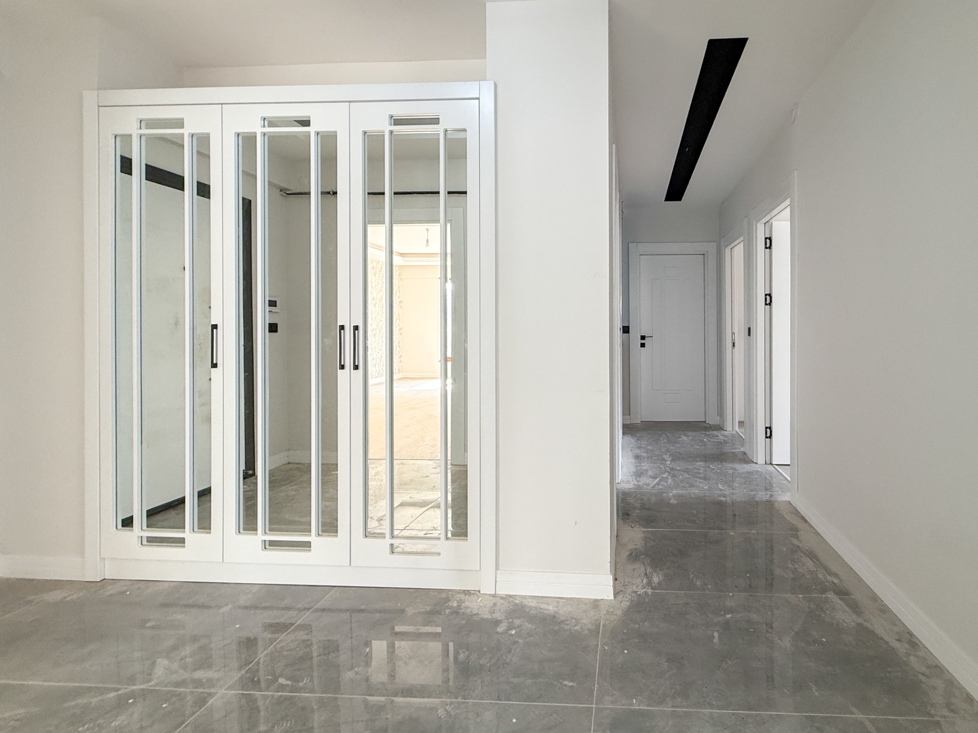 Çift Balkonlu, Çift Banyolu Lüks 3+1 Küçük Alide - 22