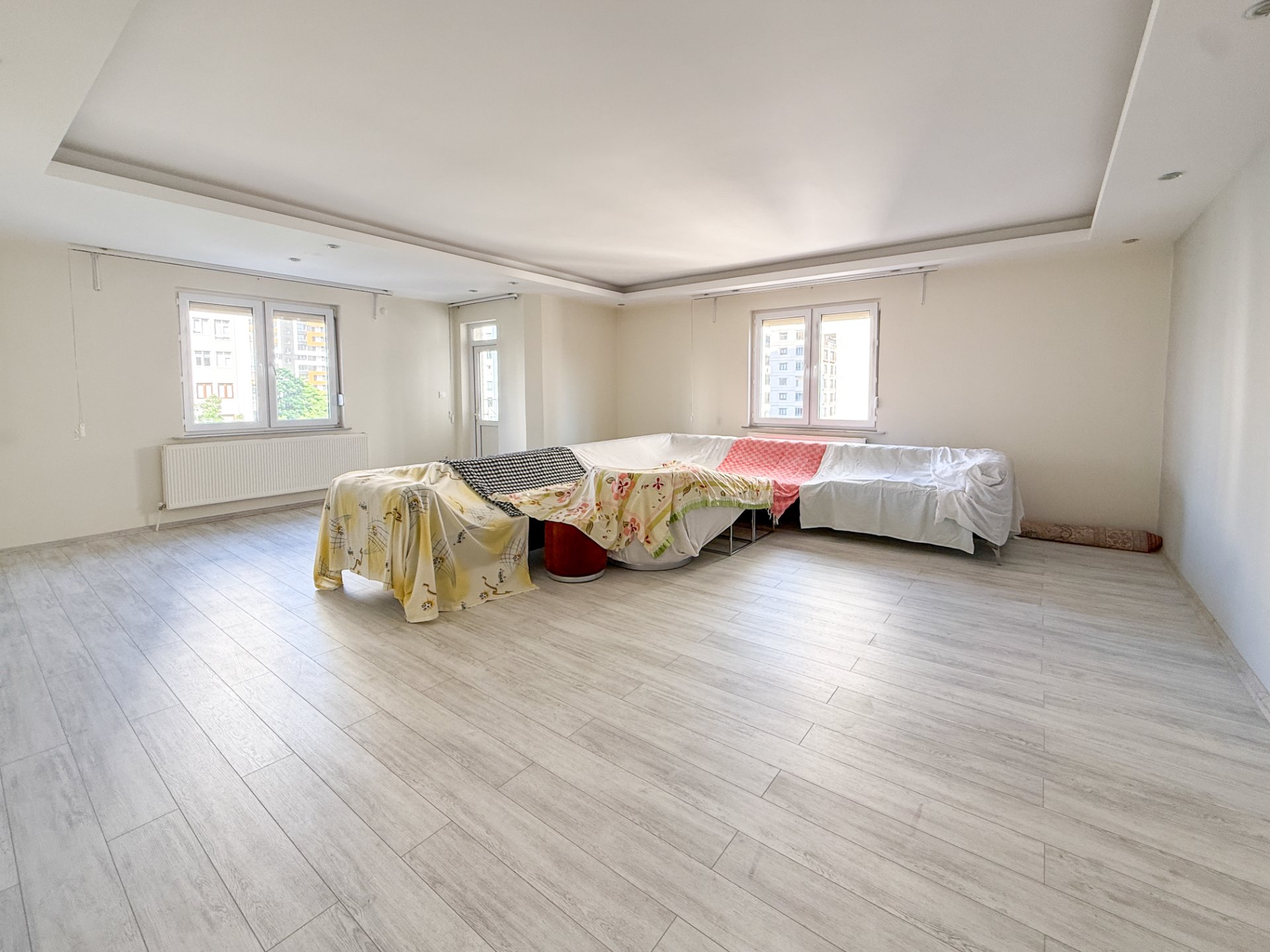 Gültepe'de 220m2 3+1 Odalı Full Yapılı Daire - 11