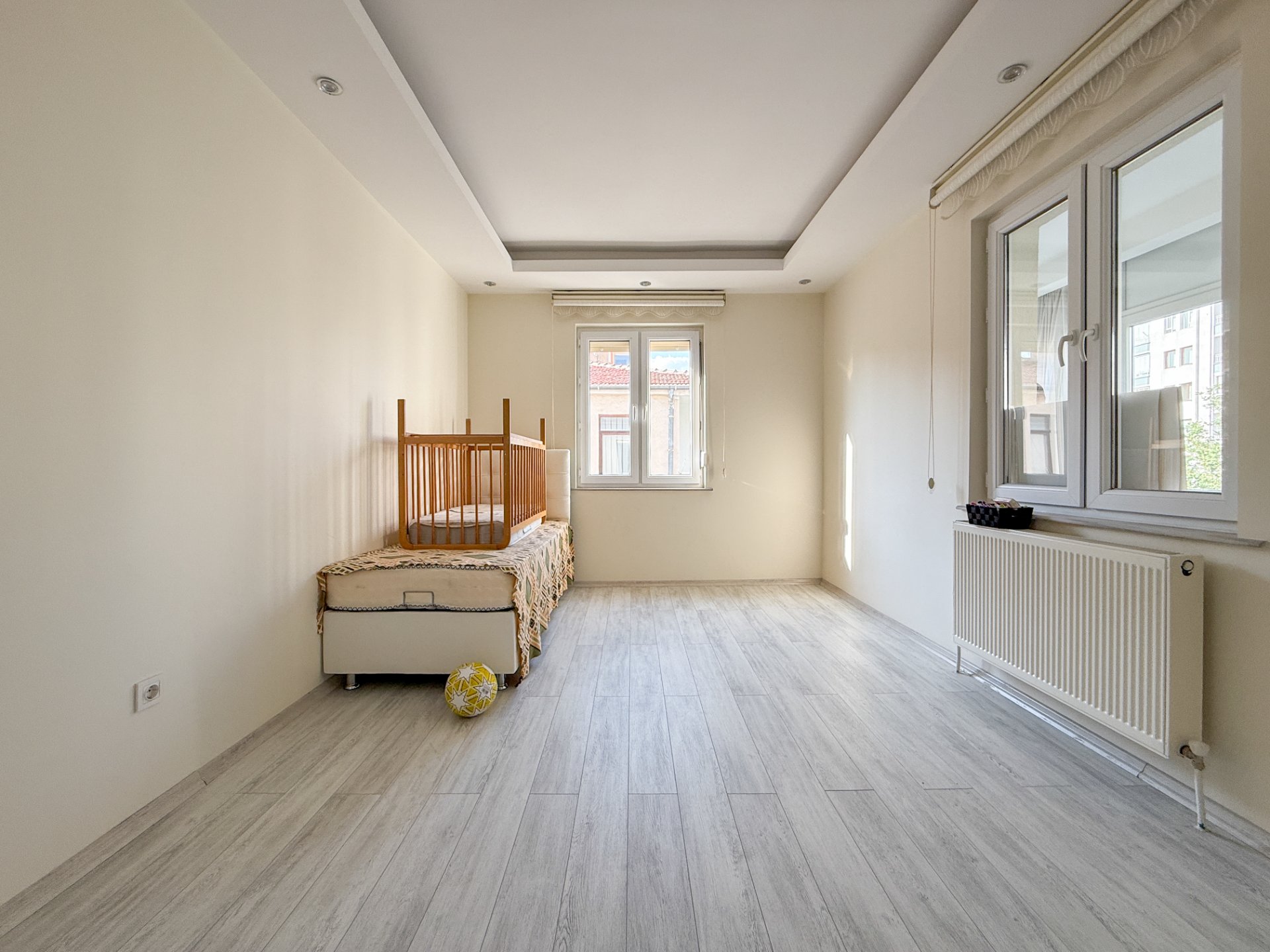 Gültepe'de 220m2 3+1 Odalı Full Yapılı Daire - 14