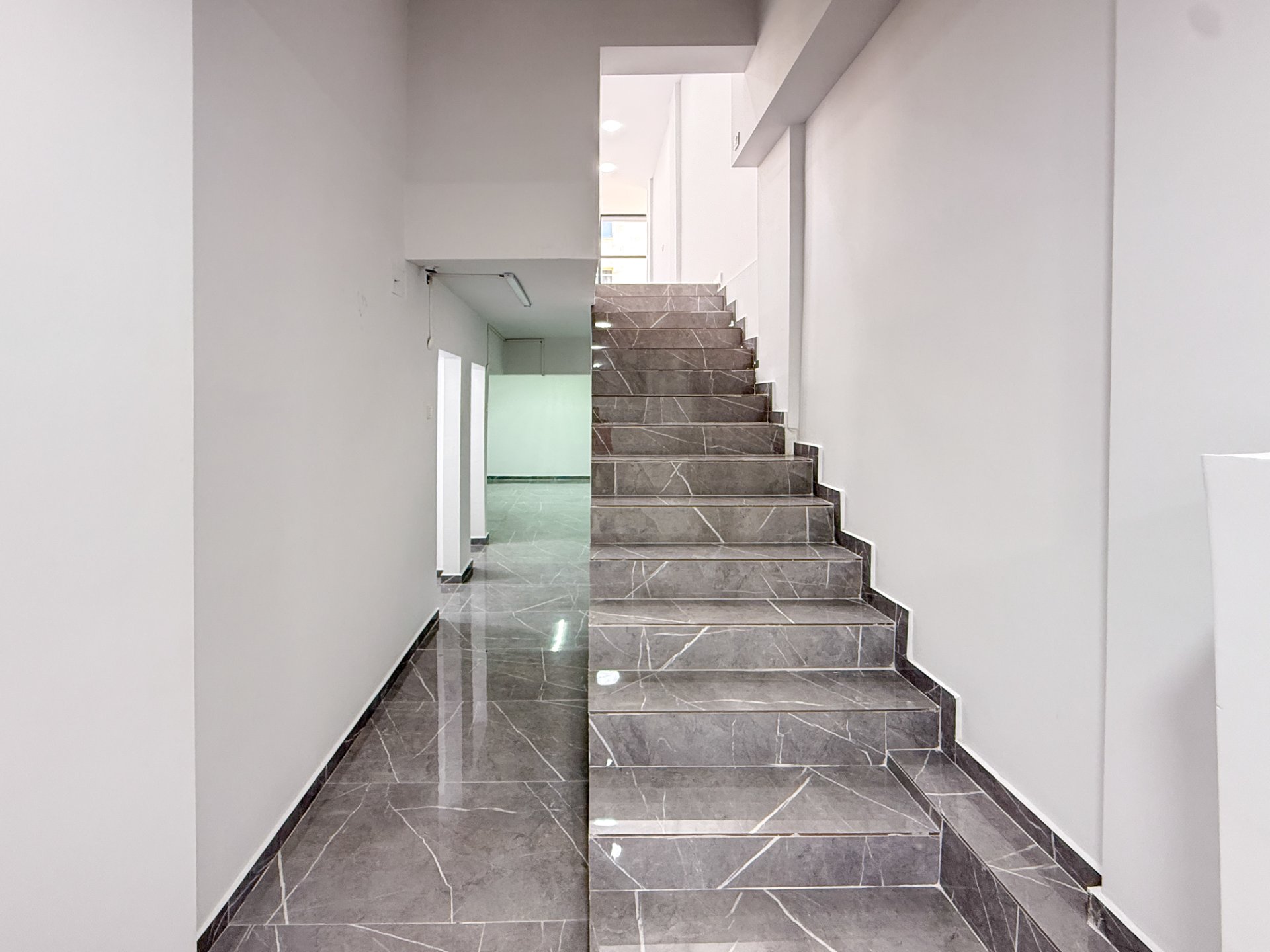 Yeni Adliye Arkasında Kiralık 230m2 Dükkan - 18