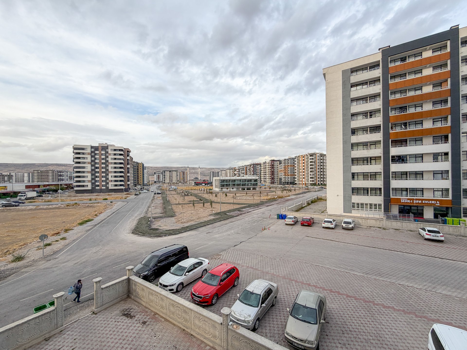 Şehir Hastanesi Karşısın'da 1+1 Odalı Kiralık Daire - 13