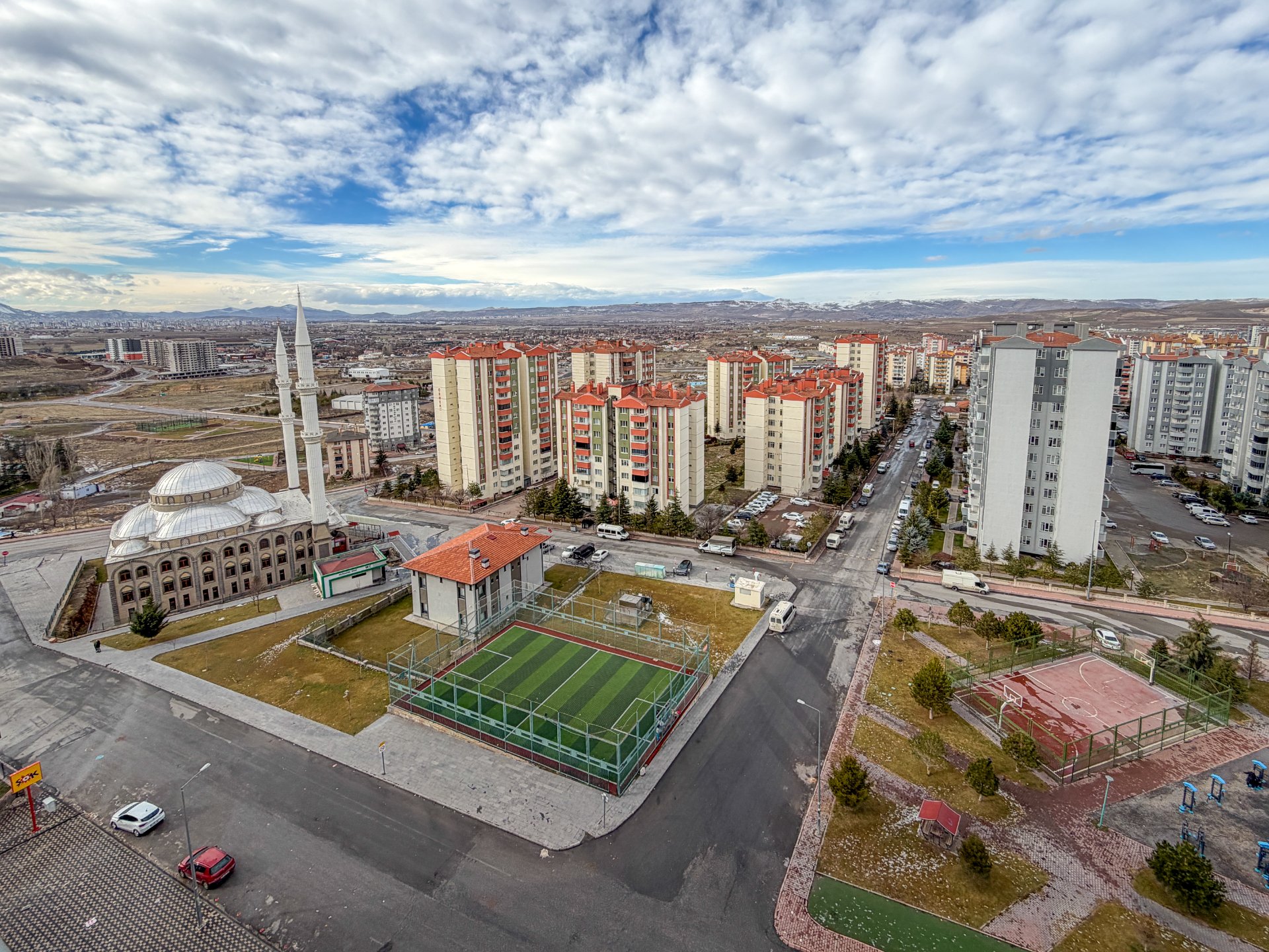 Serkent’te 3+1 Merkezi Sistem Kiralık Daire | Geniş, Ferah, Aileye Uygun - 17