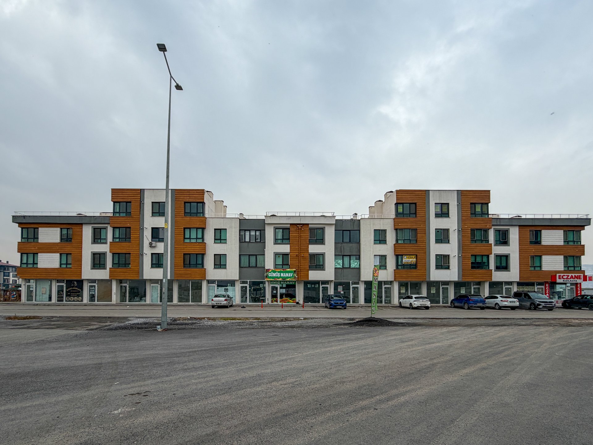 Şehir Hastanesinin Hemen Arkasında 2+1 Odalı Kiralık Kombili Daire  - 13