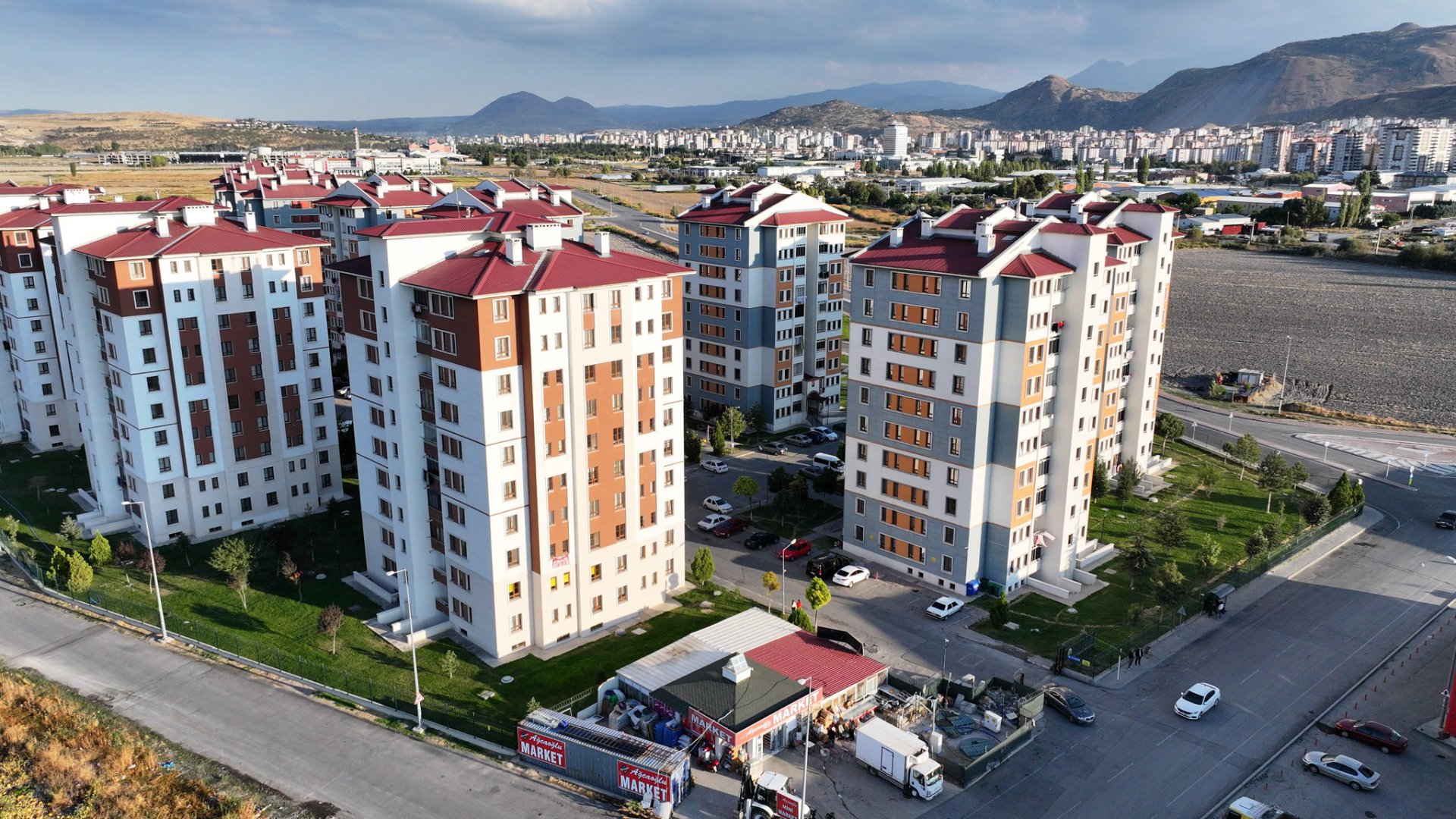 Şeker Toki'de 3+1 Odalı Site İçersinde Uygun Fiyatlı Daire