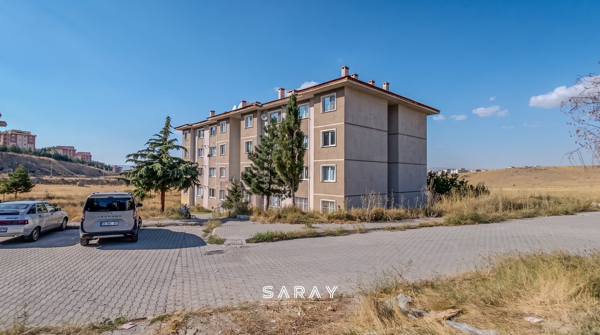 TOKİ DEMOKRASİ MAHALLESİ'NDE ANA YOLA YAKIN, MASRAFSIZ 1+1 DAİRE