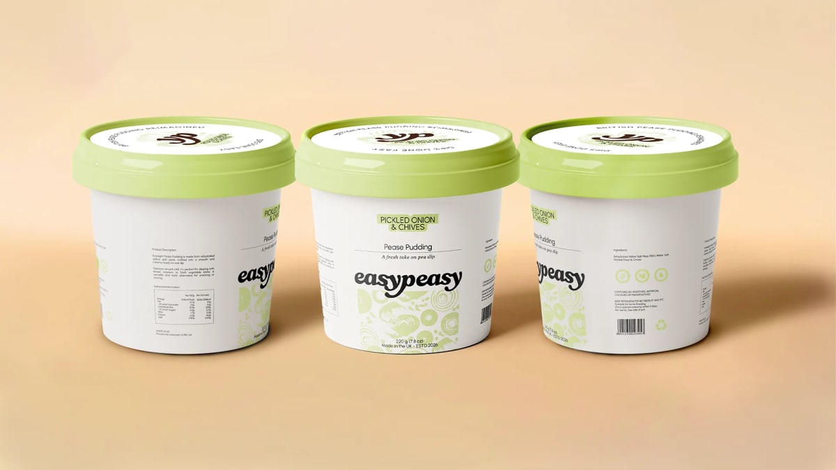 Las tres vistas de la tarrina de easypeasy sabor cebolla encurtida y cebollino, de Diana Requena, alumna de Diseño Gráfico y Motion Graphics en TRAZOS