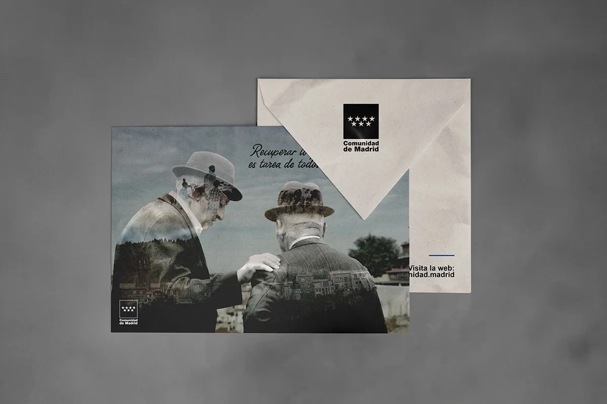Postal y sobre de la campaña Recuperar lo que fuimos de la Comunidad de Madrid con retrato a doble exposicion de dos ancianos, de Diseño Gráfico y Motion Graphics en TRAZOS