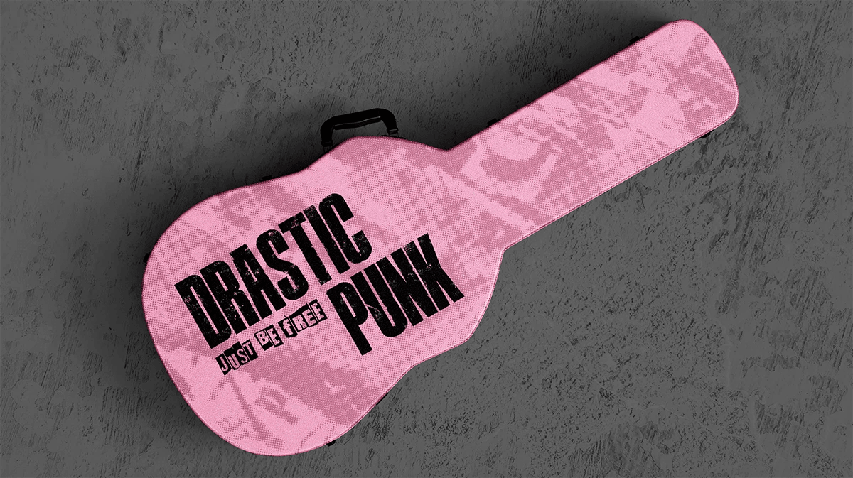 Funda de guitarra de merchandising de DRASTIC PUNK, de Lucía San Miguel, alumna de Diseño Gráfico y Motion Graphics en TRAZOS