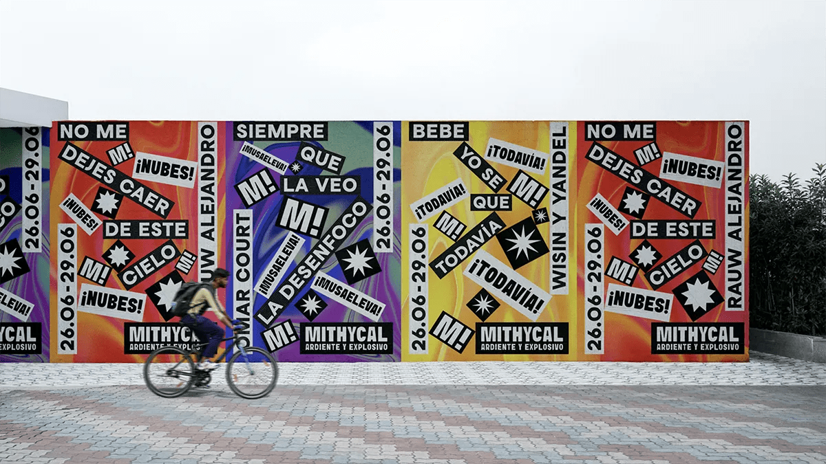 Vallas publicitarias en metro con el diseño del festival Mithycal mostrando el cartel con artistas del lineup, de José Paredes, alumno de Diseño Gráfico y Motion Graphics en TRAZOS