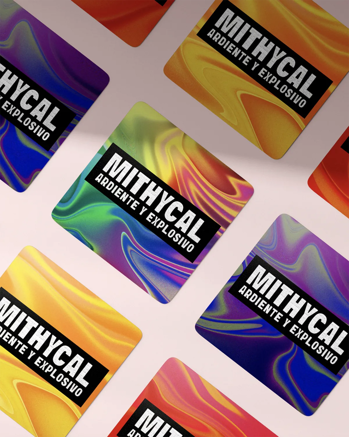 Publicidad del festival Mithycal en múltiples paneles del interior de una estación de metro iluminada, de José Paredes, alumno de Diseño Gráfico y Motion Graphics en TRAZOS