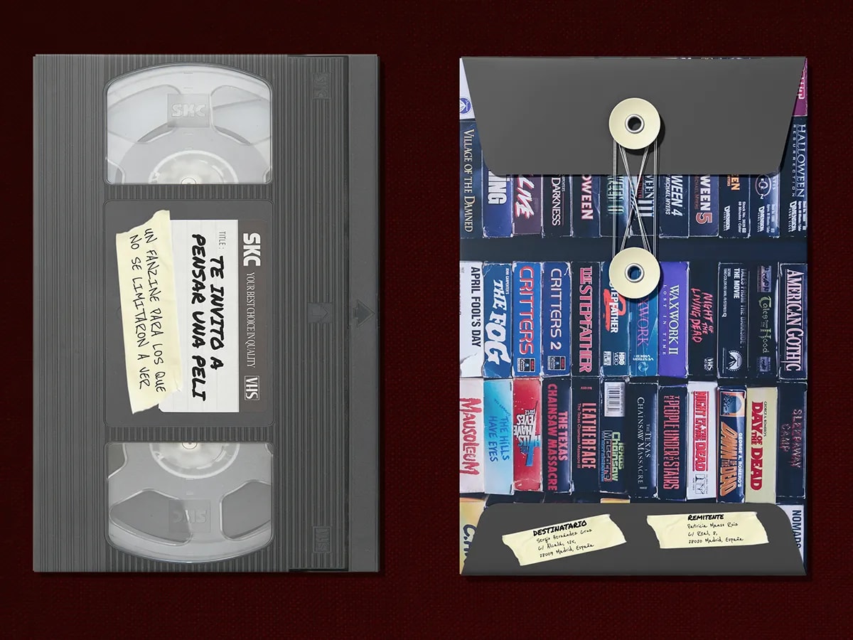 Cinta VHS del fanzine junto a un sobre abierto forrado con carátulas de cine, de Patricia Manso Ruiz, alumna de Diseño Gráfico y Motion Graphics en TRAZOS