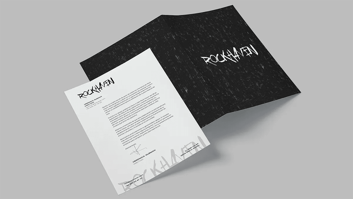 Carpeta abierta y hoja con membrete de RockHaven, de Verónica Guzmán, alumna de Diseño Gráfico y Motion Graphics en TRAZOS