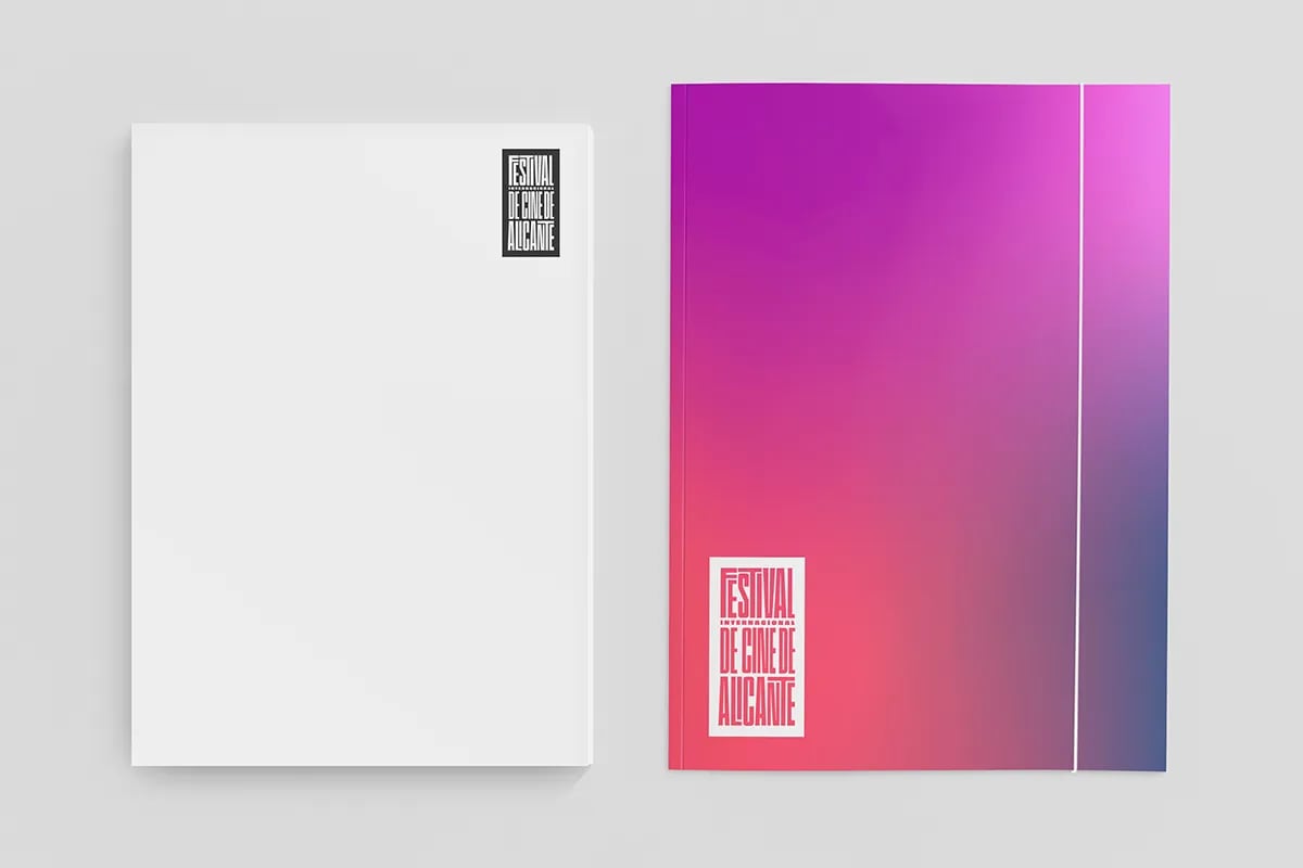 Carpeta de papelería con degradado del Festival de Cine de Alicante, de Camila Castillo, alumna de Diseño Gráfico y Motion Graphics en TRAZOS