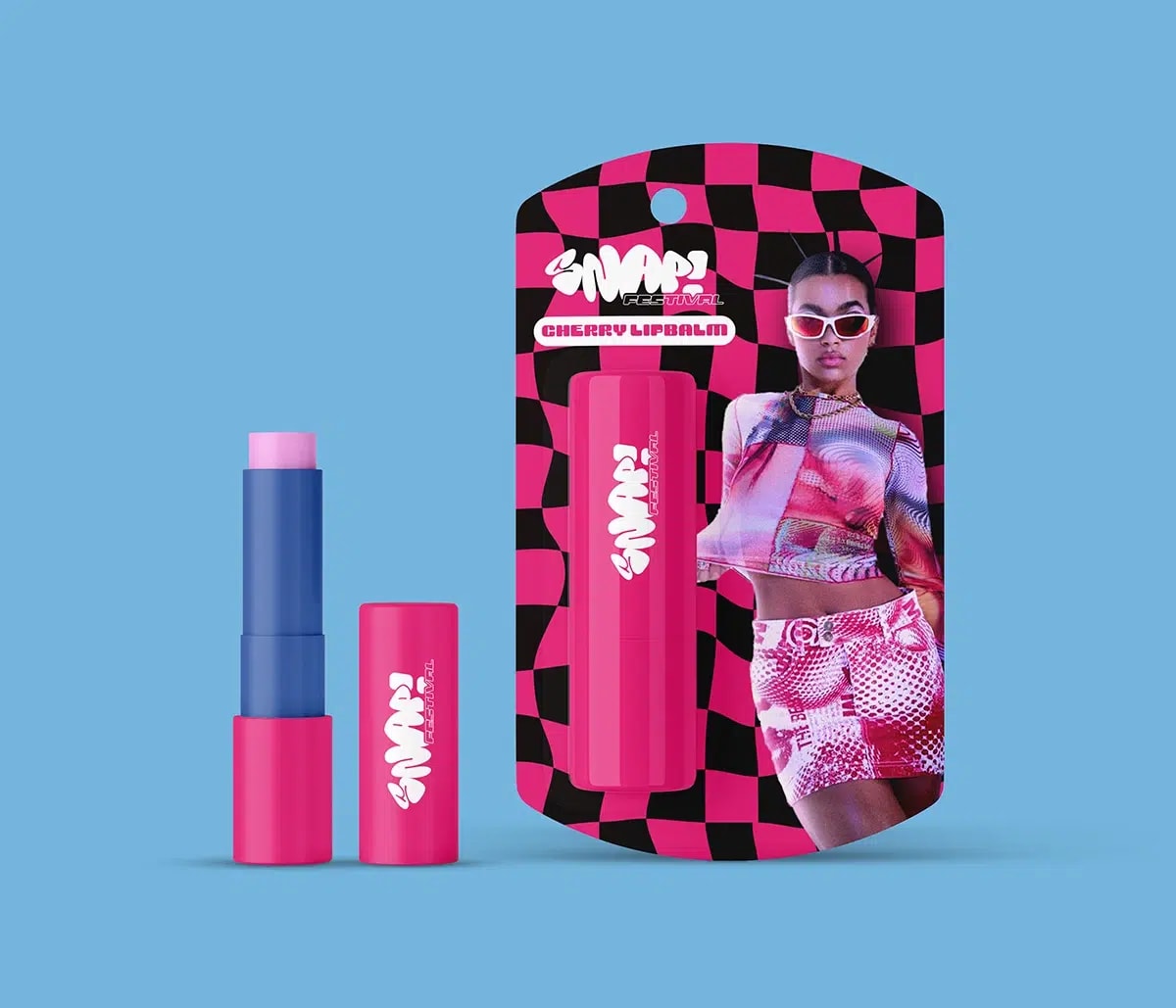 Bálsamo labial Cherry Lipbalm del Snap! Festival en blíster rosa, de Gabriel Navacerrada, alumno de Diseño Gráfico y Motion Graphics en TRAZOS