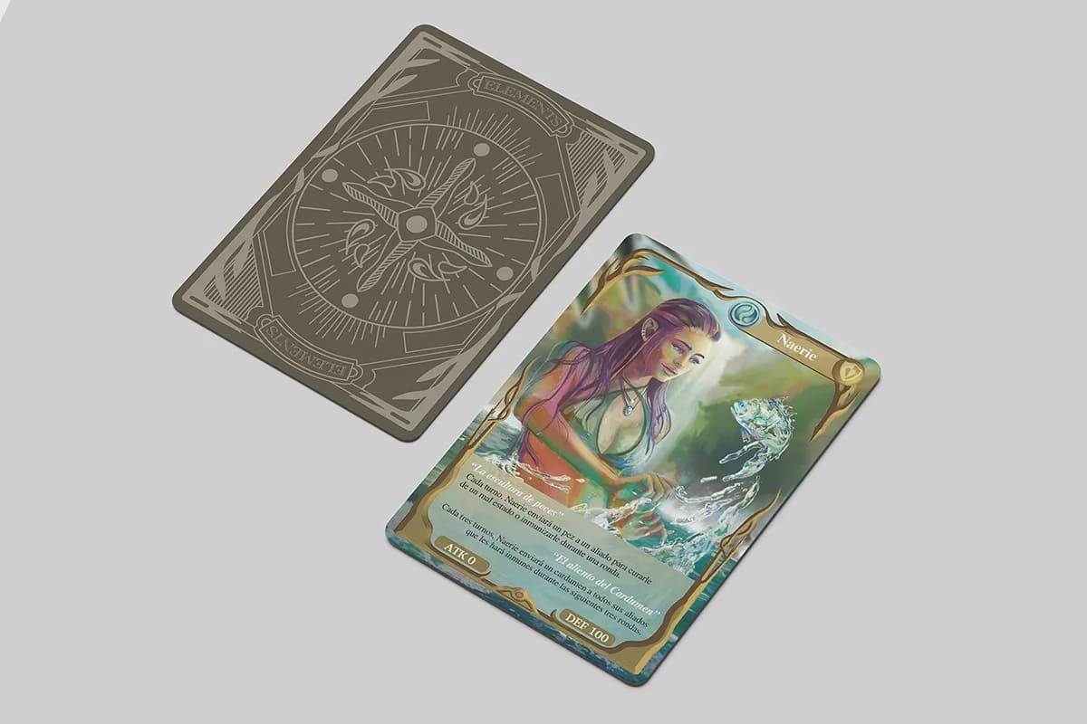 Mockup de la carta coleccionable Naerie con su diseño de reverso, de Javier Rubio Pérez, alumno de Ilustración y Animación 2D en TRAZOS