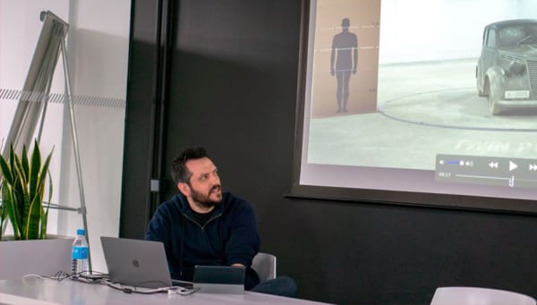 Javier M. Pacín: Hay que dedicar muchas horas y no dejar de aprender nunca.