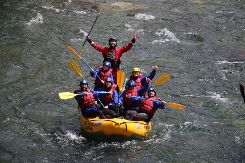 descenso de bote en el circuito alto